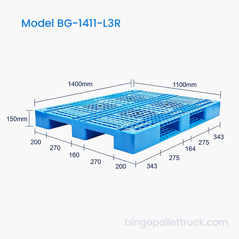 منصة نقالة بلاستيكية مقاس 1400 × 1100 مم مع 3 متسابقين لدخول الرافعة الشوكية بأربعة اتجاهات